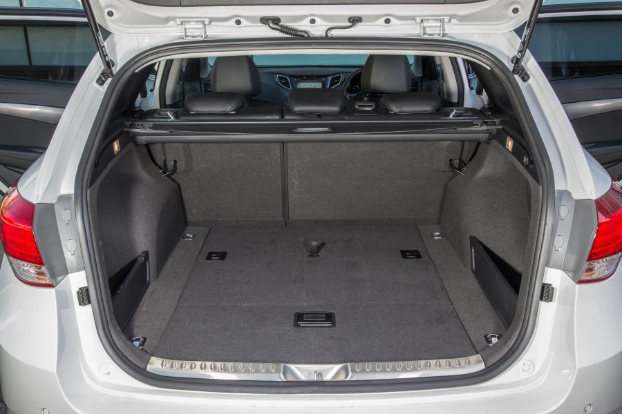 Hyundai i40 Tourer 2014 года  (UK) (фото 71 из 73)